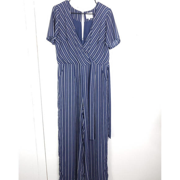 JOA Jumpsuit Womens M Striped Nautical Navy V Neck Ruched Draped Short Sleeve - Picture 1 of 13